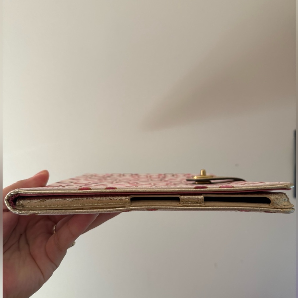 Coach Pink Patterned Tablet/Notebook Cover with Heart Motif - Picture 8 of 9